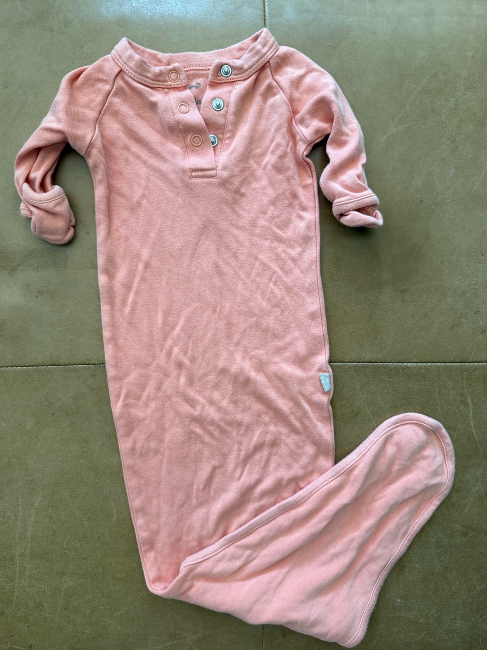 ❤️$10 FLASH SALE❤️Goumi Newborn Gown
